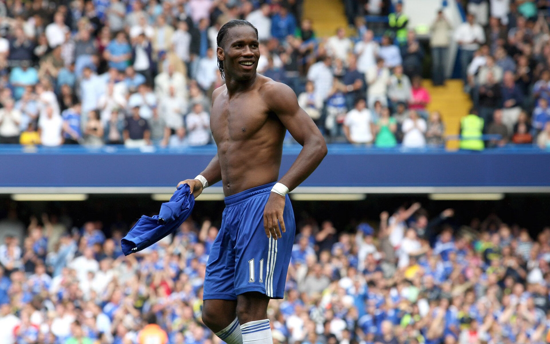 “德甲战火再升，豪门球队稳步推进”，德甲土豪球队